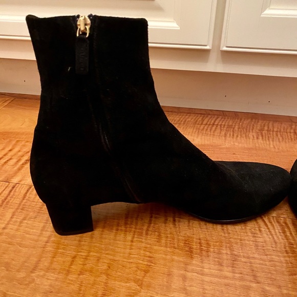 Gucci Black Suede Booties - Picture 10 of 11